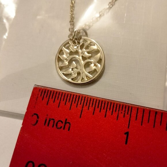 Tree of Life Pendant Necklace 18 Inch Chain Jewelry Gold Tone  New in Package - Picture 3 of 4